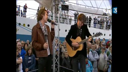 Armada 2013 : Amaury Vassili chante sur le plateau de France 3
