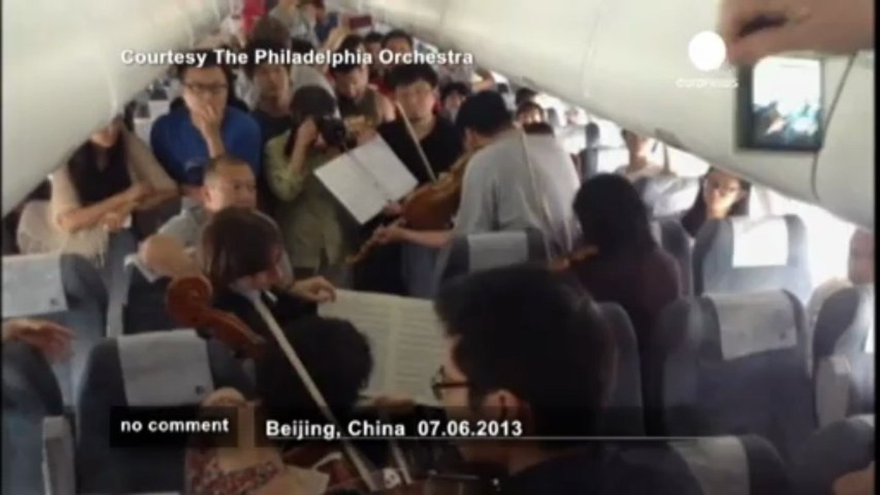 China: flight orchestra - no comment