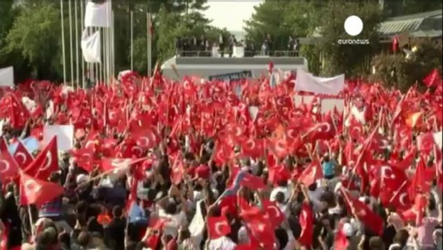 Turkish protesters set up tent camp in Ankara