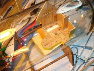 Bateaux en bouteille : La-Haut en bouteille