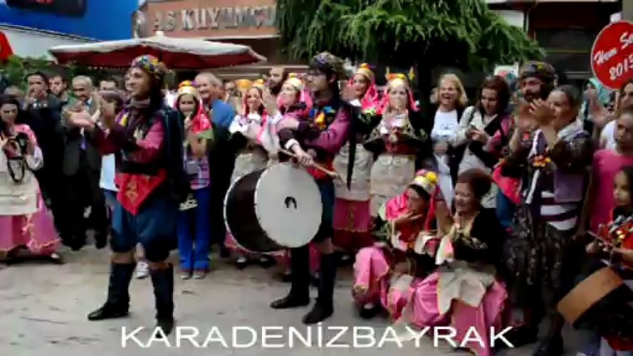 Ordu Vali Yardımcısı Salih Yüce zeybek oyunu/Ahmet Bayrak