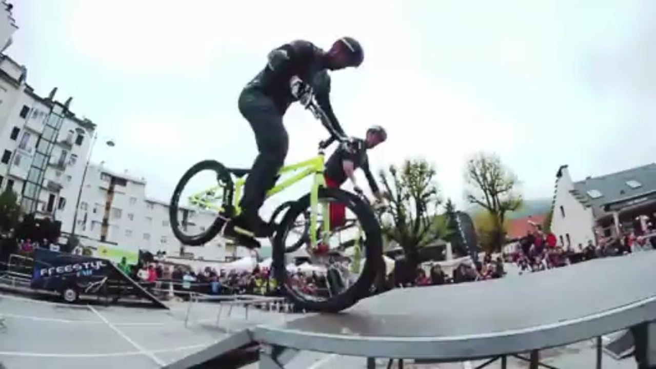 Freestyl'Air feat. freerunners (short clip)