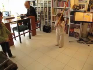 姉妹でチャンバラ？？？