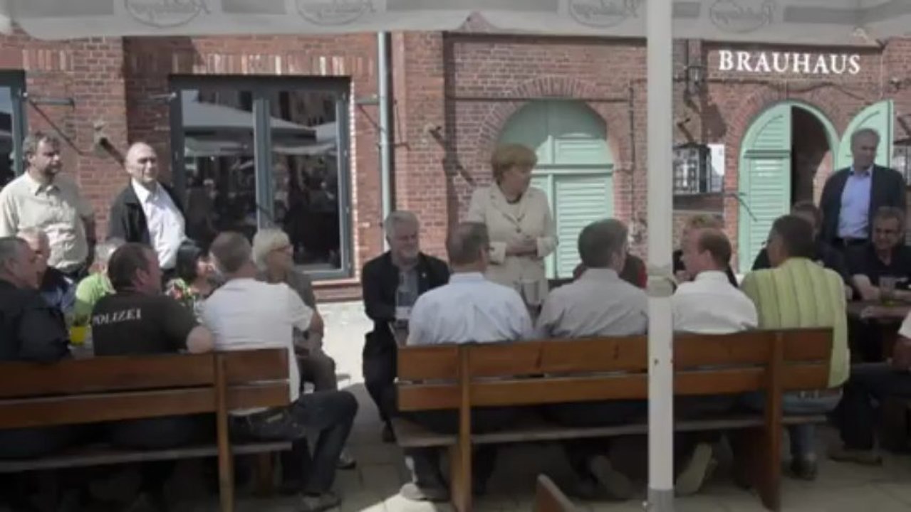 Merkel visita áreas atingidas pelas inundações