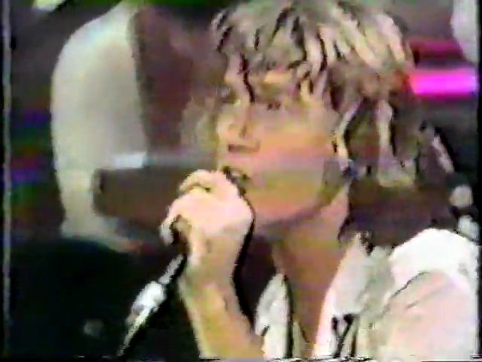 Andy Gibb - Shadow Dancing (live)