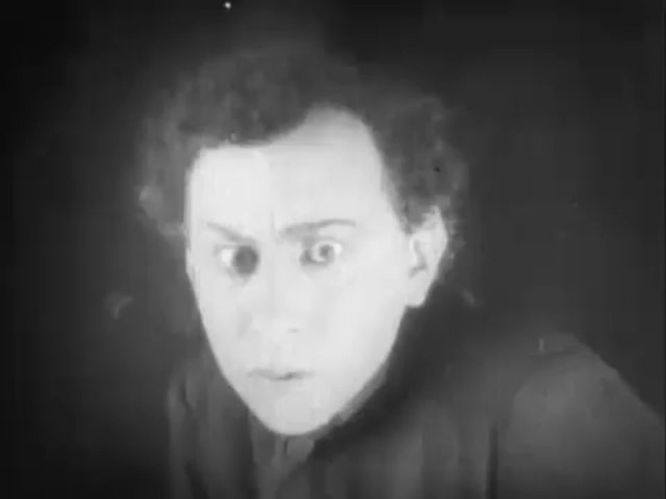 La Coquille et le Clergyman (1926, Germaine Dulac)