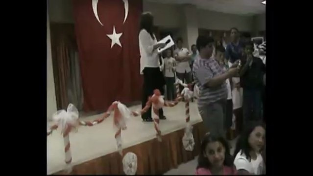 12 EYLÜL İLKÖĞRETİM OKULU ROMAN DANS GRUBU ÖĞRENCİLERİ