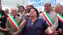 Teverola (CE) - La protesta degli operai Indesit -1- (10.06.13)