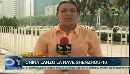 China lanza con éxito misión espacial tripulada