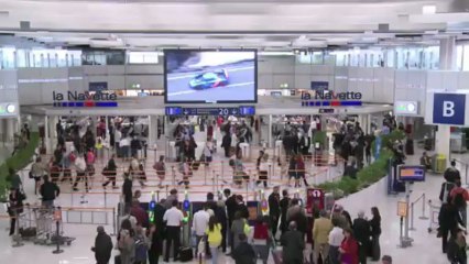 Grève des aiguilleurs du ciel : un quart des vols annulés