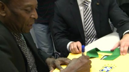 Pele admits worries over Brazil's World Cup preparations