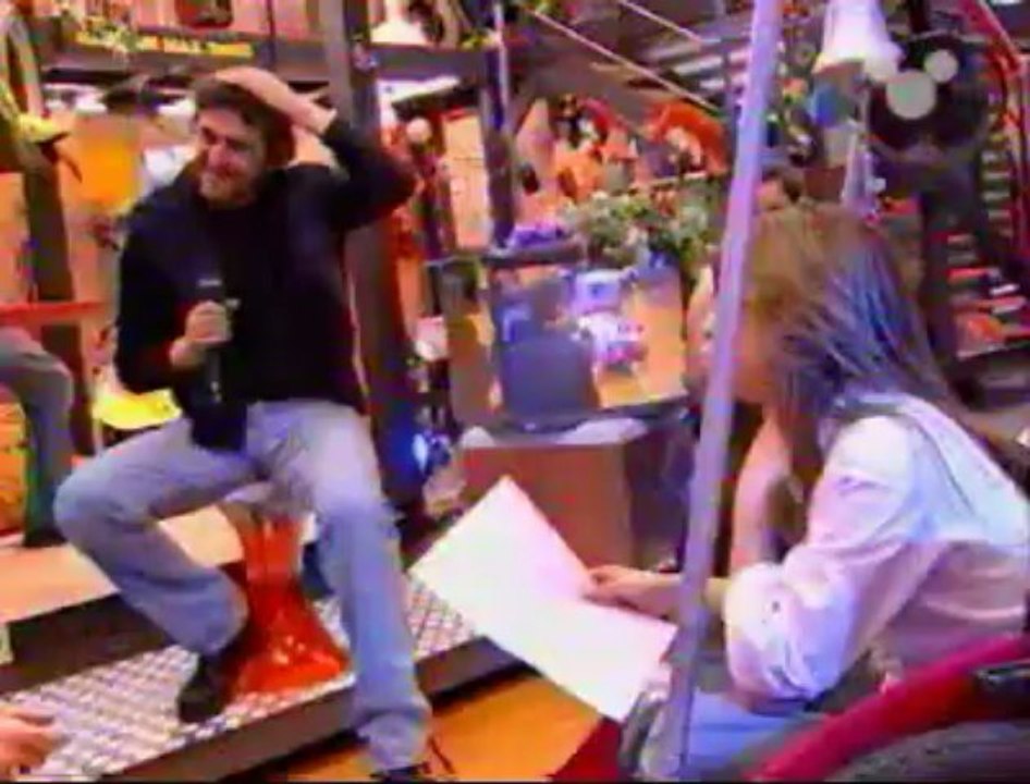 Priscilla Betti - [012] - Zapping zone (Disney Channel) - 19/12/2002