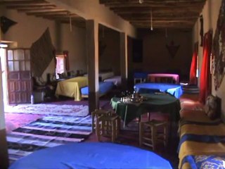 reportage video auberge "chez zaid" ouzina maroc 2013 pendant raid azalai 4x4