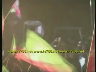 Live footage Imran Khan injured after falling from lifter