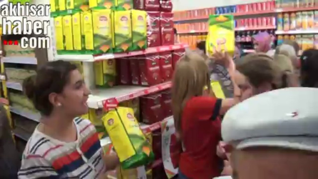 Yeşil Portakal Akhisar 7. Mağazası Açılış Töreni