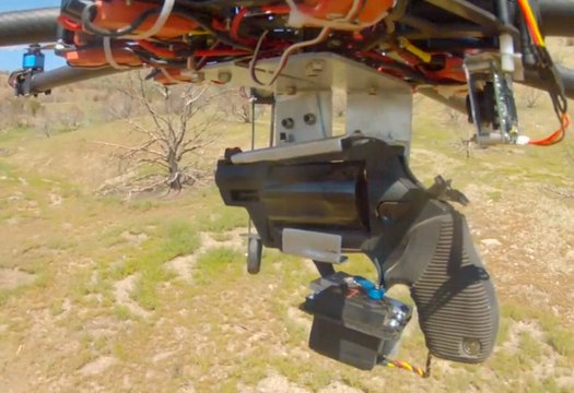 Drone vs Samsung Galaxy S IV