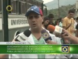 Universitarios de Carabobo trancan Variante San Diego - Bárbula, para exigir mejoras presupuestarias