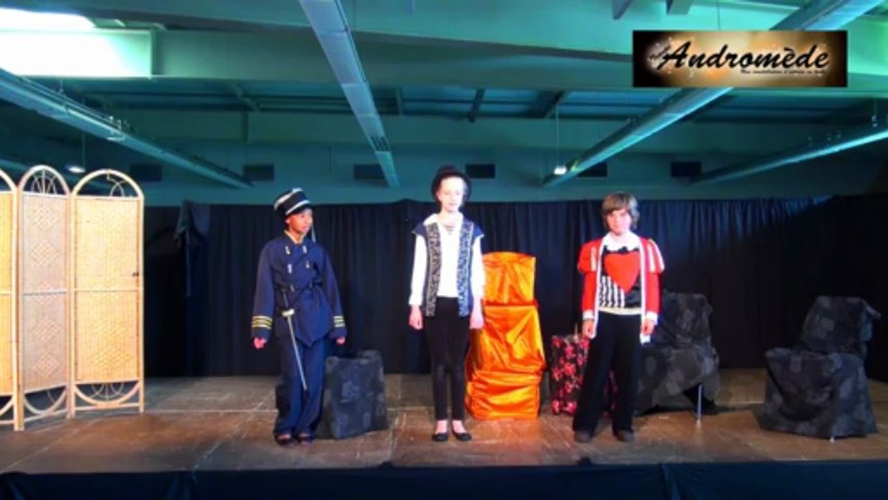 "Les Habits Neufs de l'Empereur" par la troupe de théâtre Andromède - Extraits : les chansons - 08/06/2013