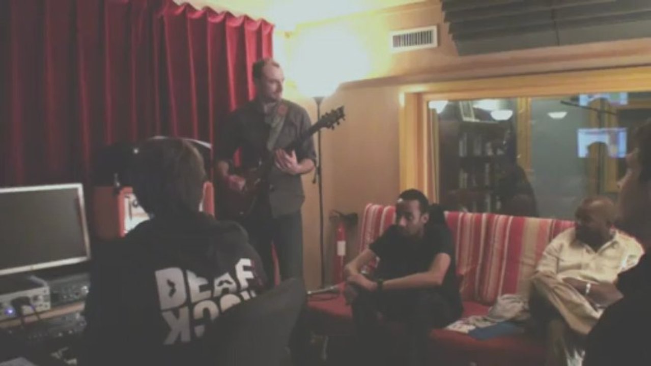 teaer selia "hold on"