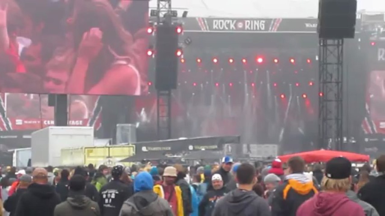 Simple Plan - Sexy and I Know It (LMFAO Cover) + Blague