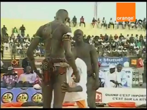 Yaou Dial Vs Tapha Italien Lutte