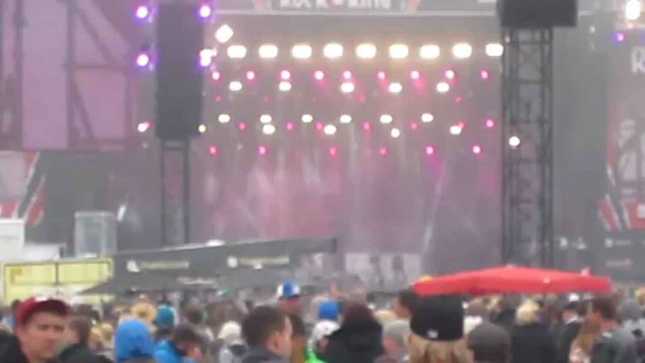 Simple Plan - Welcome to my Life
