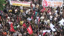 Fechamento de TV provoca protestos e greve na Grécia