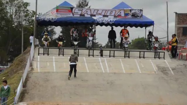 1a Copa Club Icaros 2012 Pista de Bicicross Sogamoso, Boyaca, Colombia bmxinternationalteam.com