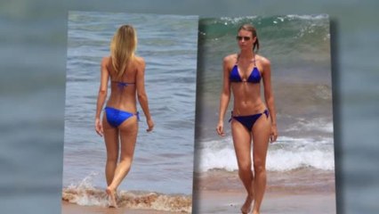 Aloha! La petite-amie d'Eddie Murphy Paige Butcher en bikini à Hawaï