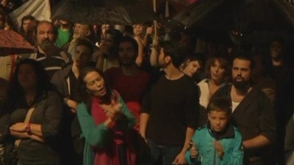 Greeks strike over ERT closure