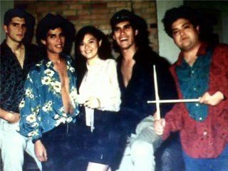 Tributo a la Gran banda peruana 'Arena Hash'