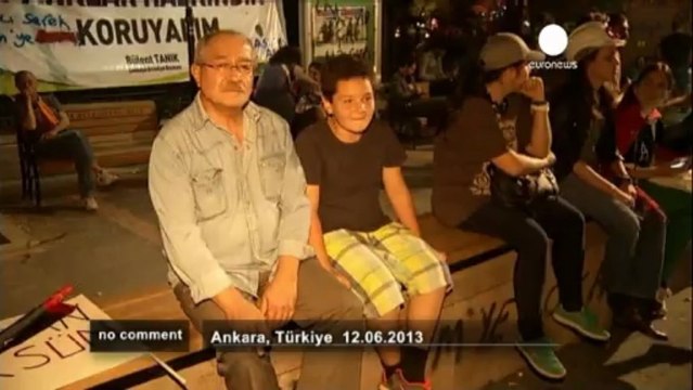 Nuit de violence à Ankara - no comment