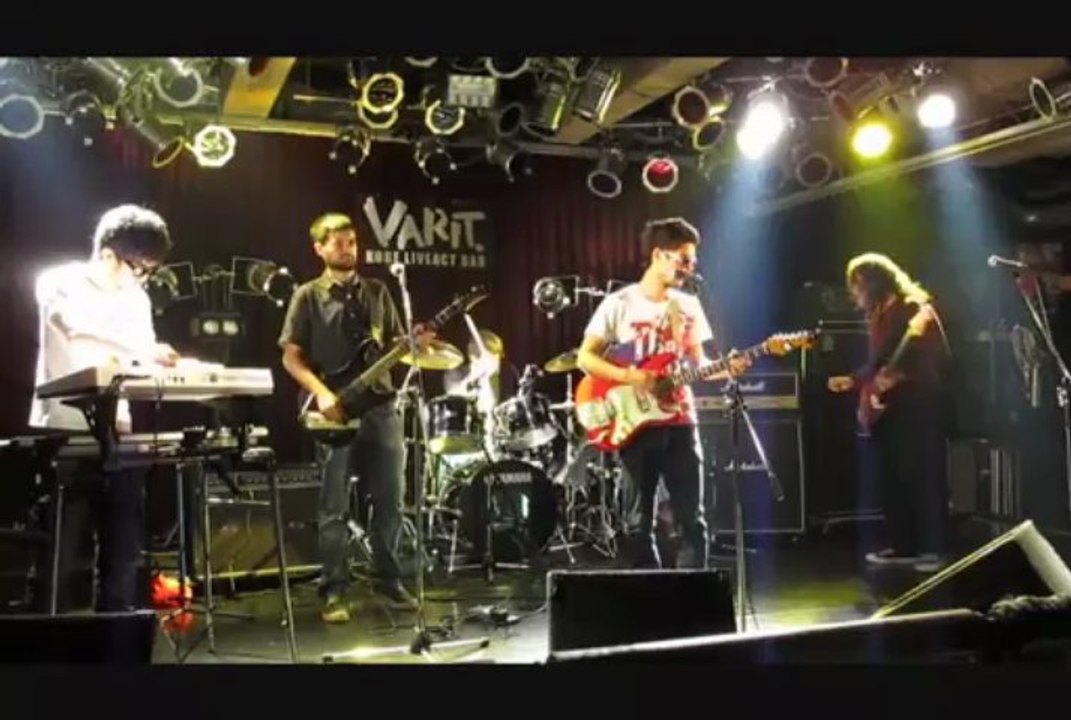 Park Queue - Back on the stage