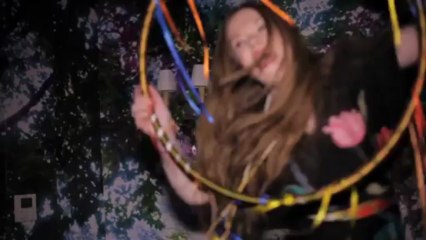 Allyson Ezell - Pick It Up (Directors: The Parallax Corporation)