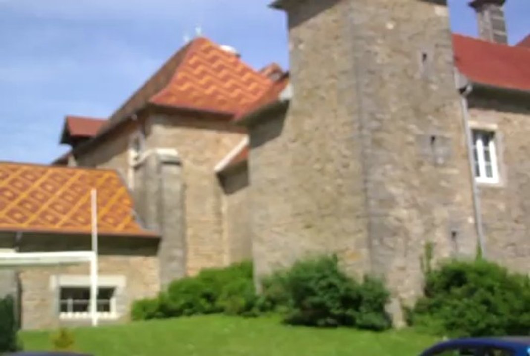 chateau  entree bournel