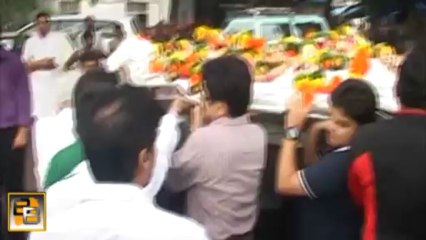 Why Gauri Khan SKIPPED Priyanka Chopra's Dad's Funeral