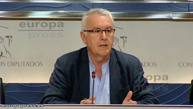 Cayo Lara cuestiona el pacto PP-PSOE
