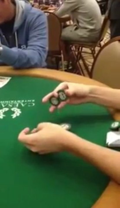 Trick avec des jetons de poker