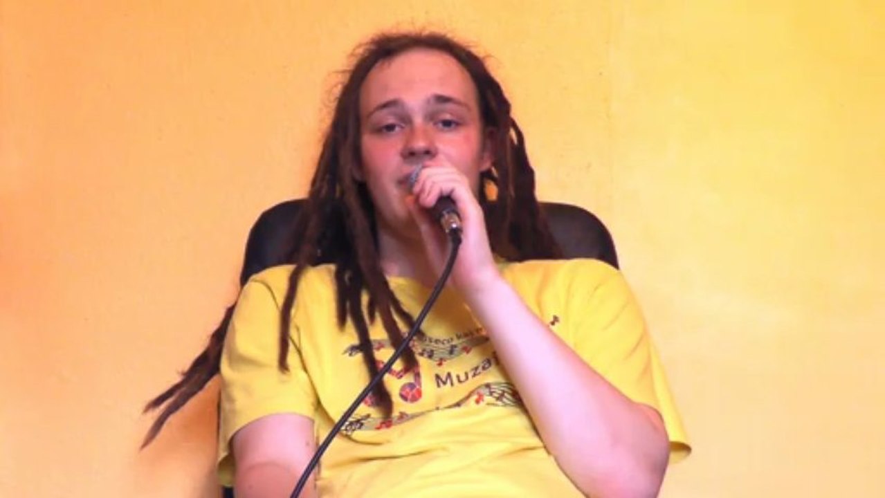 Intervjuo de Jonny M pri lia albumo "Regestilo"