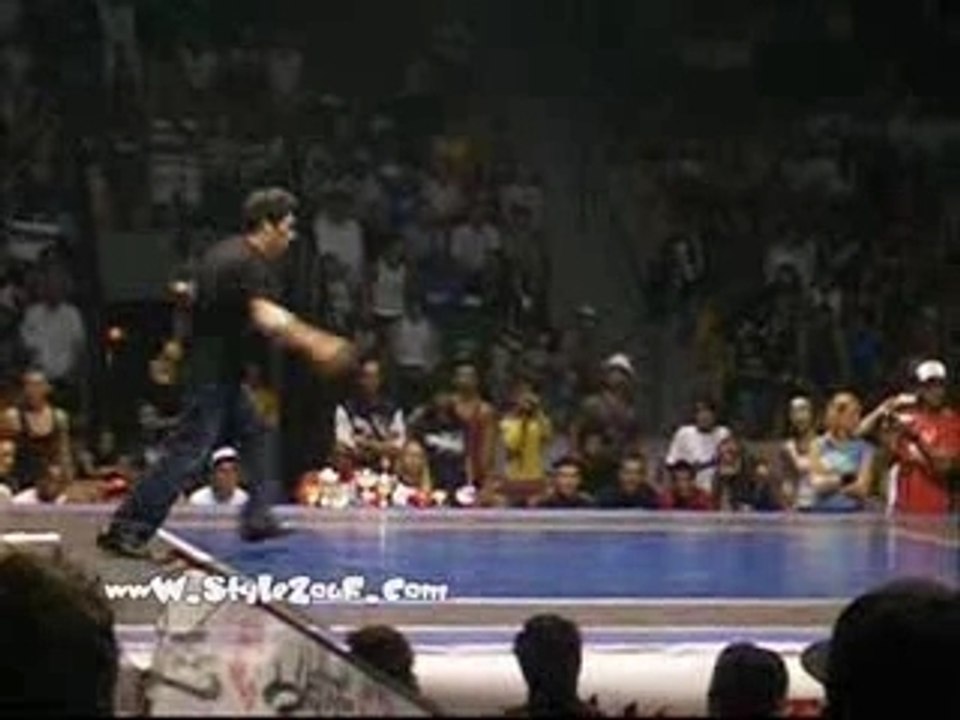 breakdance battle