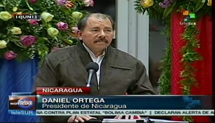 Daniel Ortega firma acuerdo de canal interoceánico a empresa china