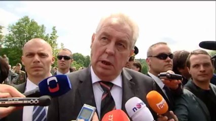 Çek Cumhuriyeti'nde kriz giderek büyüyor