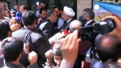 İran'da seçimleri Ruhani kazandı