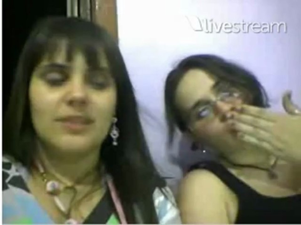 Gisele e Erica Twittcam 2012 P 8/8