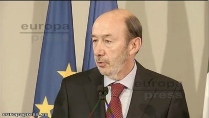 Rubalcaba: "Hay que ser austeros de manera inteligente"