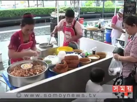 থাইল্যান্ডের ভিন্ন স্বাদের খাবার নিয়ে চলছে