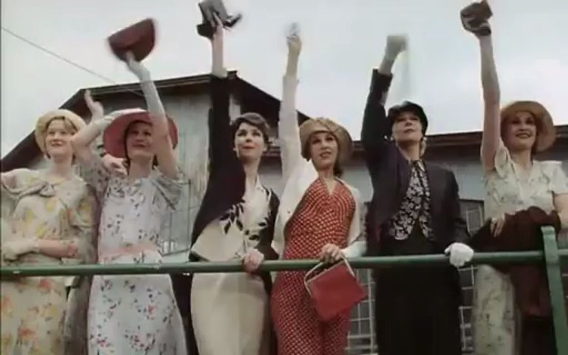 Comedian Harmonists - 1997 Movie Trailer HD