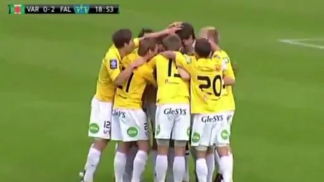 Un gardien suédois marque de sa surface !