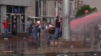 Istanbul governor calls for calm