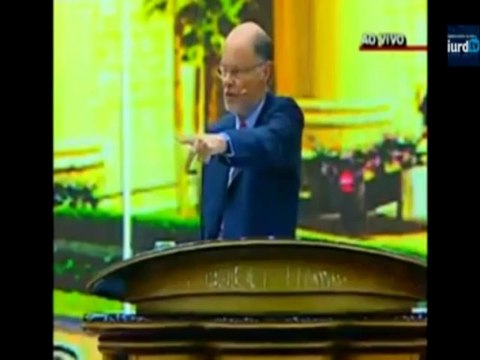 Bispo Macedo Nervoso, Ameaça e Amaldiçoa o Povo da IURD 26052013